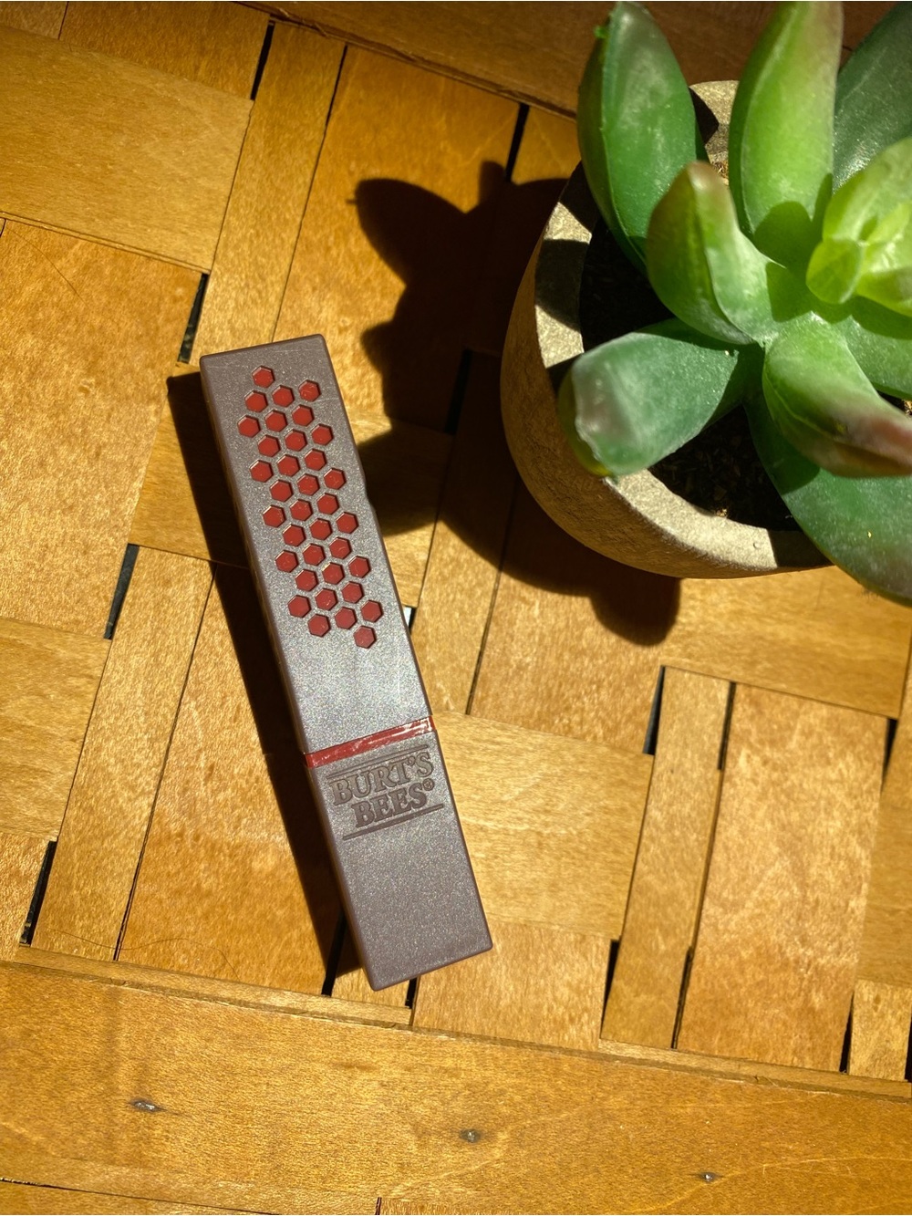 Burt's Bees Tube Satin Lipstick- #522 Crimson Coast